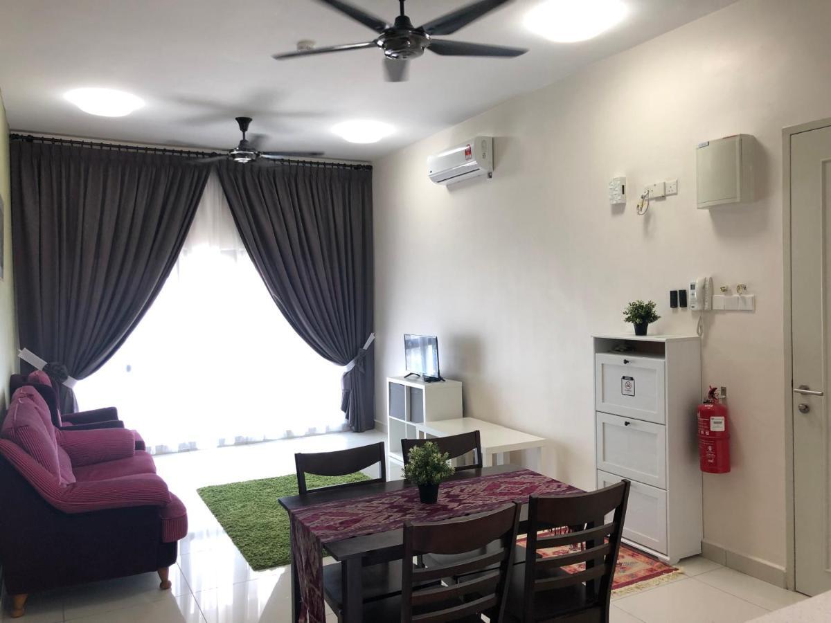 Vistamuslim Homestay เชอราส ภายนอก รูปภาพ