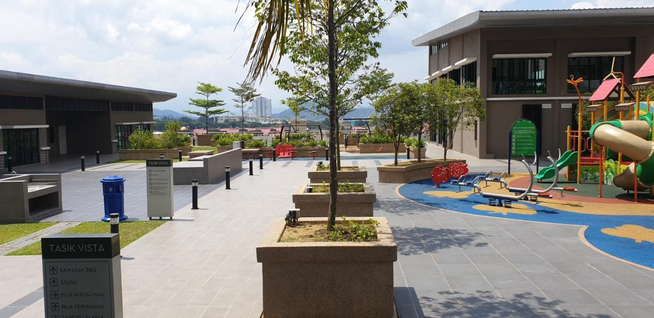 Vistamuslim Homestay เชอราส ภายนอก รูปภาพ