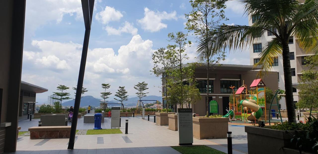 Vistamuslim Homestay เชอราส ภายนอก รูปภาพ